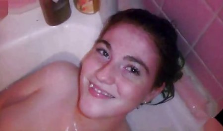 Indah sek porn jepang Brunette Mendapat Berlutut Mengisap Kontol