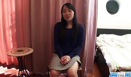 Carmen Valentina jilat memek di sofa xxx jepang love story